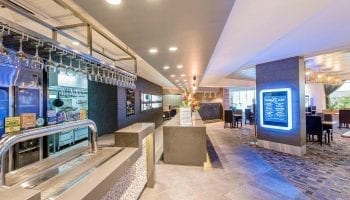 Toronto Workers Club Dining Area – Nulex Construction